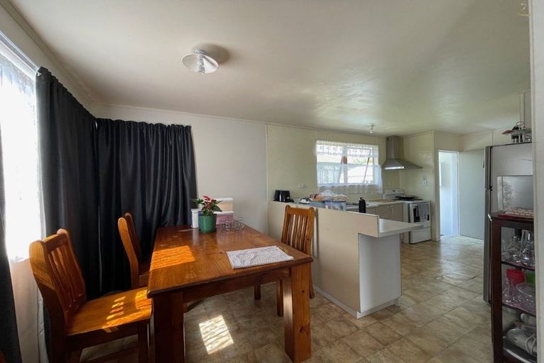 Photo of property in 11 Tilbrook Place, Papakura, 2110