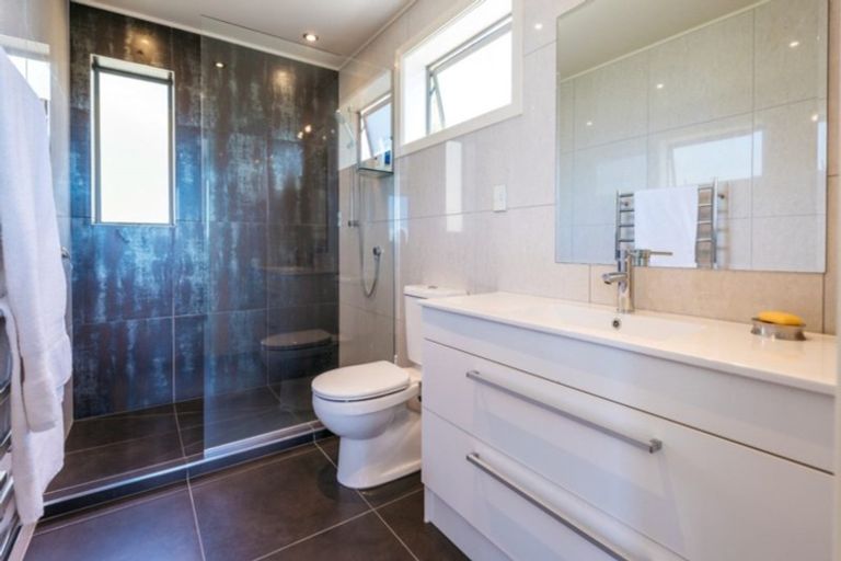 Photo of property in 788 Orapiu Road, Waiheke Island, 1971