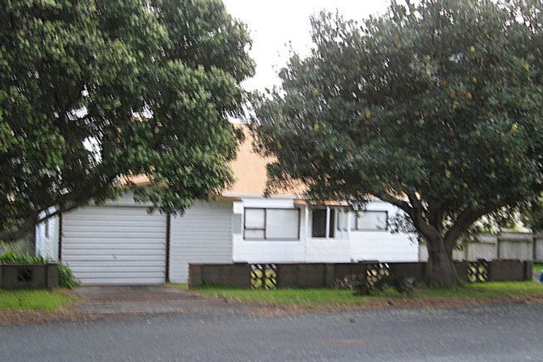 Photo of property in 11 Caroline Heights, Omaha, 0986