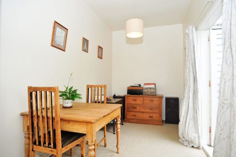 Photo of property in 64 Oxford Street, Lyttelton, 8082