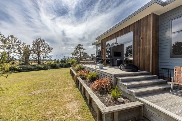 Photo of property in 71 John Norrie Place, Motuoapa, 3382