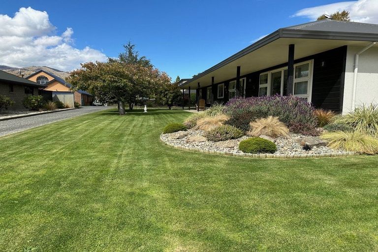 Photo of property in 25 Cairnmuir Crescent, Cromwell, 9310