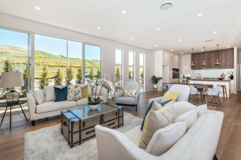 Photo of property in 23 Tawatawa Street, Long Bay, Auckland, 0630