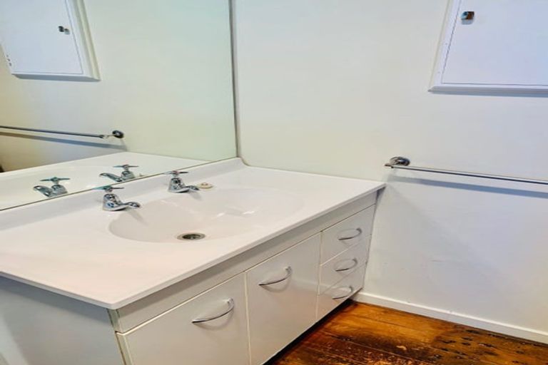 Photo of property in 2/11 Otterson Street, Tahunanui, Nelson, 7011