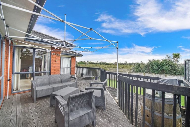 Photo of property in 33 Fergy Crescent, Wattle Downs, Auckland, 2103