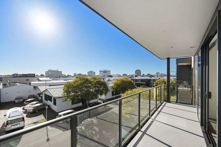 Photo of property in 1/13 Vialou Street, Hamilton Central, Hamilton, 3204