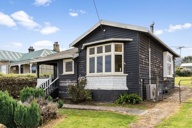 Photo of property in 46 Stevenson Avenue, Sawyers Bay, Port Chalmers, 9023