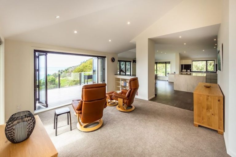 Photo of property in 14 Red Rock Lane, Moncks Bay, Christchurch, 8081