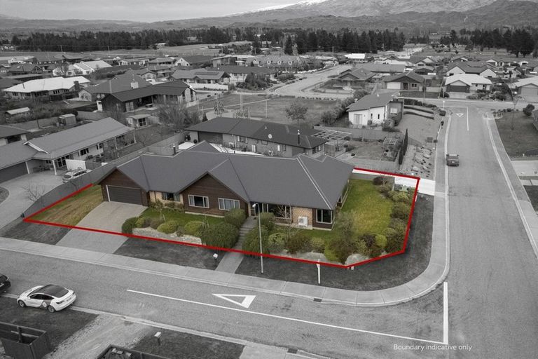 Photo of property in 2 Elizabeth Place, Clyde, 9330