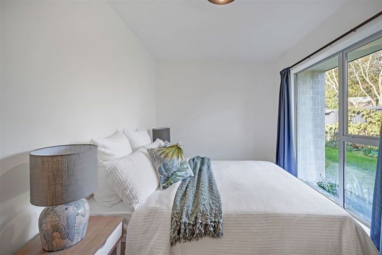 Photo of property in 1/195b Wairakei Road, Bryndwr, Christchurch, 8053