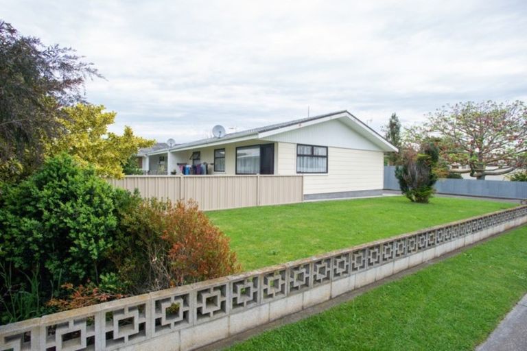 Photo of property in 1/64 Gloucester Street, Greenmeadows, Napier, 4112