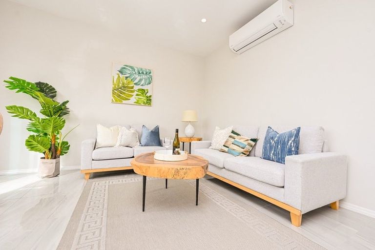 Photo of property in 89c Whitford Road, Botany Downs, 2014