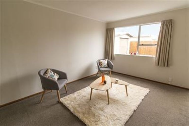 Photo of property in 2/37 Frankmoore Avenue, Johnsonville, Wellington, 6037