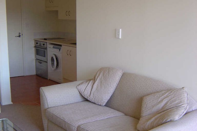 Photo of property in 8d/30 Westward Ho, Glen Eden, Auckland, 0602