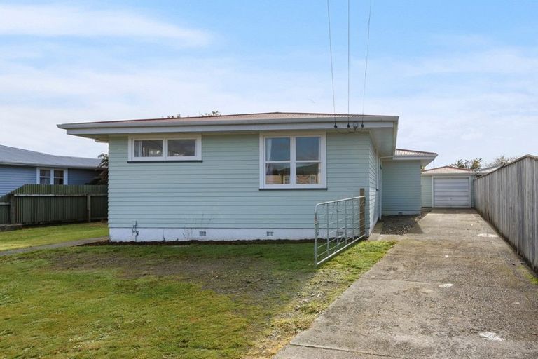 Photo of property in 27 Parsons Avenue, Levin, 5510