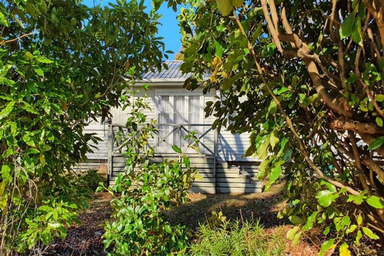Photo of property in 64 Te Rangitautahanga Road, Turangi, 3334
