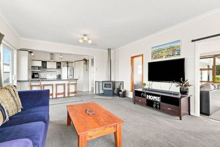 Photo of property in 2139 State Highway 3, Sanson, Palmerston North, 4479