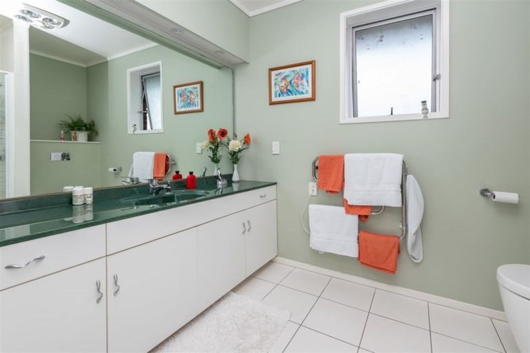 Photo of property in 1/31 Mccrystal Avenue, Bucklands Beach, Auckland, 2012