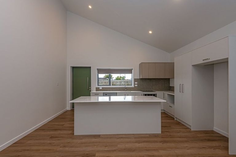 Photo of property in 16 Martin Street, Palmerston North, 4414