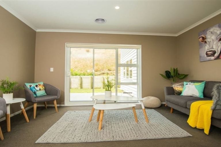 Photo of property in 114 Amesbury Drive, Churton Park, Wellington, 6037