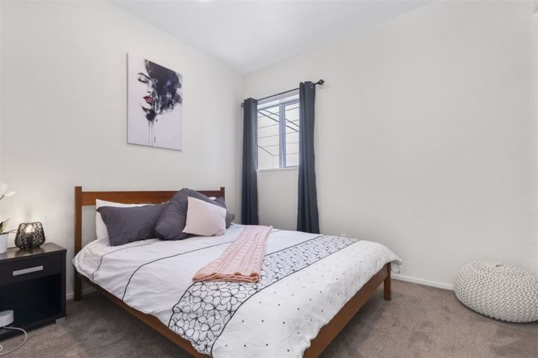 Photo of property in 8 Kaipuke Crescent, Gulf Harbour, Whangaparaoa, 0930