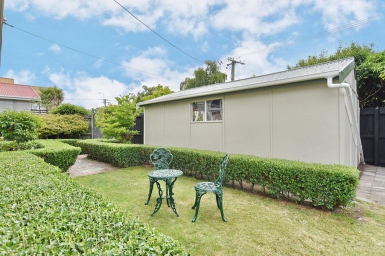 Photo of property in 130 Matsons Avenue, Papanui, Christchurch, 8053