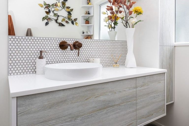 Photo of property in 99 Roberta Drive, Somerfield, Christchurch, 8024