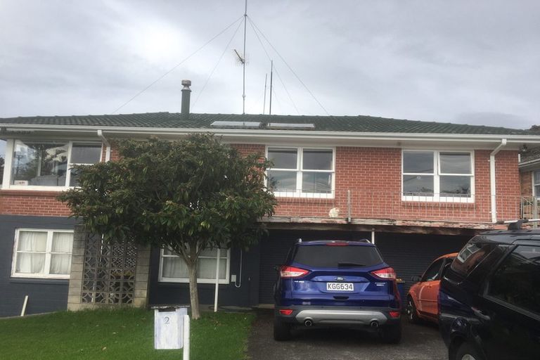 Photo of property in 2 Anne Road, Hillcrest, Auckland, 0627