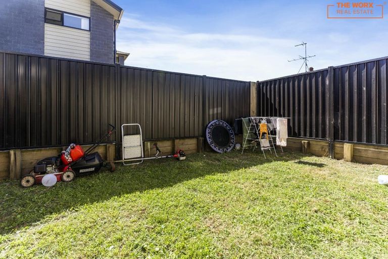 Photo of property in 10a Cambridge Road, Manurewa, Auckland, 2102