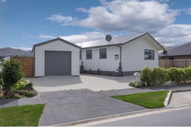 Photo of property in 53 Risinghurst Terrace, Lower Shotover, Queenstown, 9304