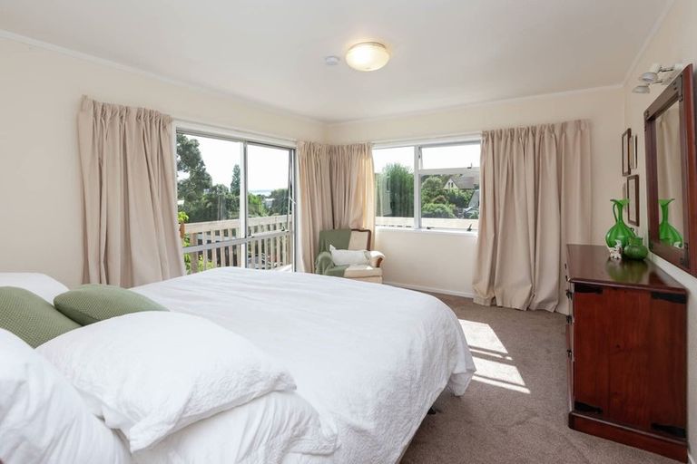 Photo of property in 44 Colmar Road, Mellons Bay, Auckland, 2014