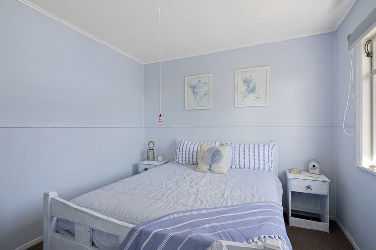 Photo of property in 4 Lagoon Street, Torrent Bay, Takaka, 7183