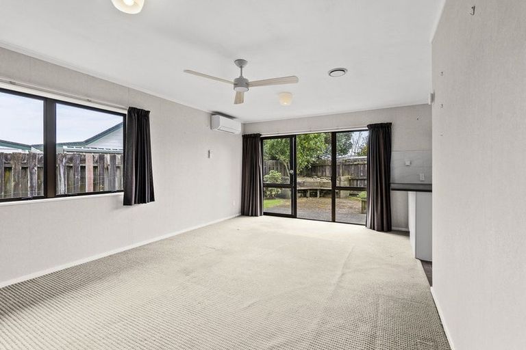 Photo of property in 33b Branch Road, Highlands Park, New Plymouth, 4312
