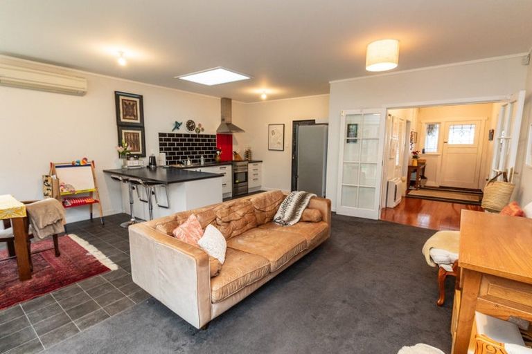 Photo of property in 2 Akatea Street, Berhampore, Wellington, 6023