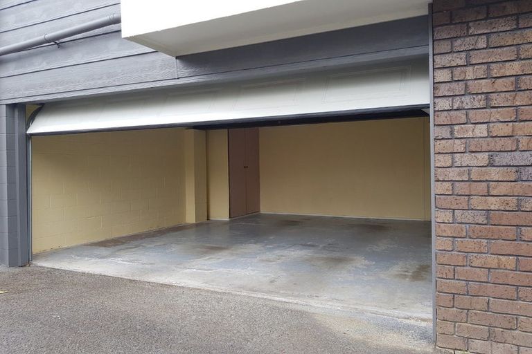 Photo of property in 6/177 Onewa Road, Birkenhead, Auckland, 0626