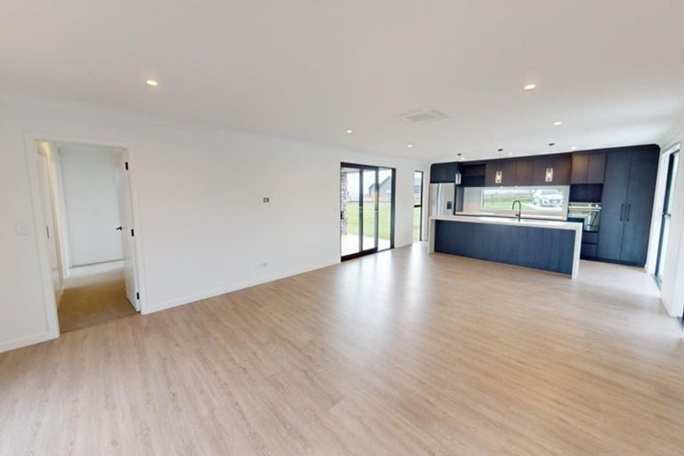 Photo of property in 132 Kingsdale Park Drive, Aokautere, Palmerston North, 4471