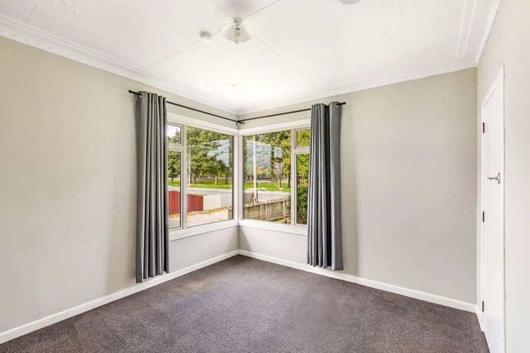 Photo of property in 32 Railway Esplanade, East Gore, Gore, 9710