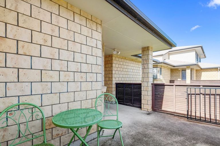 Photo of property in 51/64 Kawaha Point Road, Kawaha Point, Rotorua, 3010