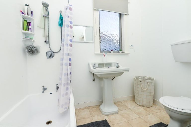 Photo of property in 67 Te Aroha Street, Hamilton East, Hamilton, 3216