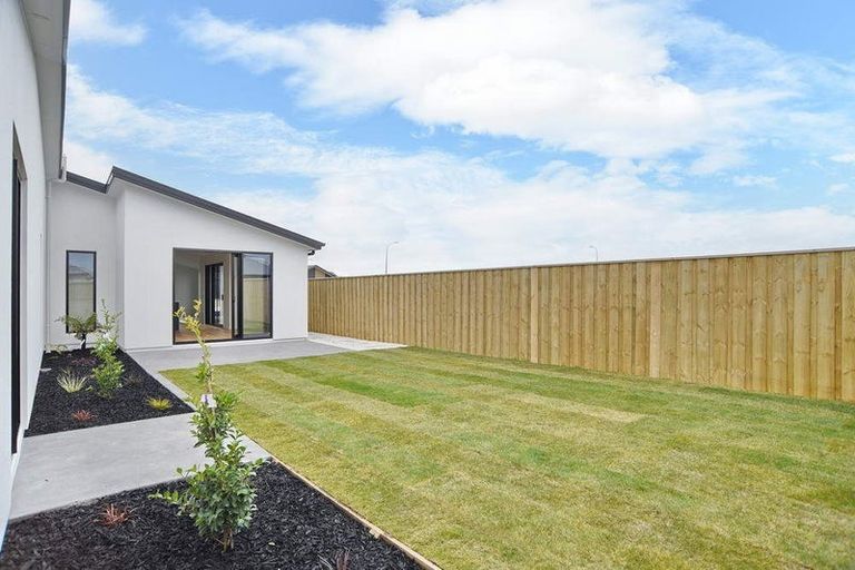 Photo of property in 36 Cousins Street, Woodend, 7691