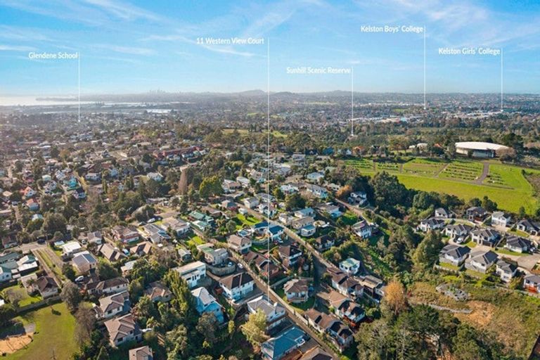 Photo of property in 11 Western View Court, Sunnyvale, Auckland, 0612
