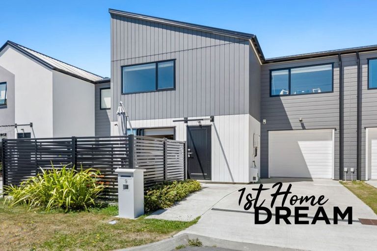 Photo of property in 9 Desert Gold Lane, Wallaceville, Upper Hutt, 5018