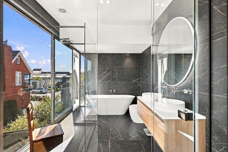 Photo of property in 3/130 Office Road, Merivale, Christchurch, 8014
