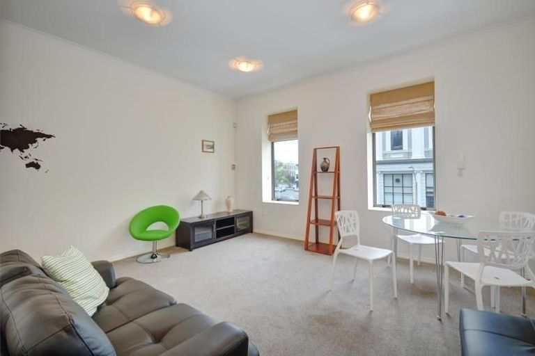 Photo of property in 2/5 Liverpool Street, Dunedin Central, Dunedin, 9016