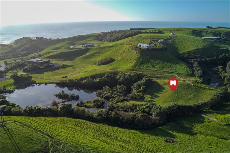 Photo of property in 8 Washer Road, Omata, New Plymouth, 4374