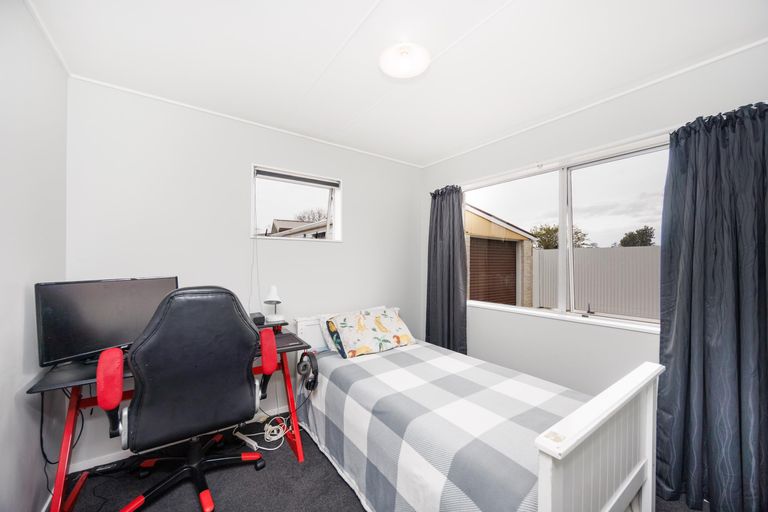 Photo of property in 49 Kaimanawa Street, Kelvin Grove, Palmerston North, 4414
