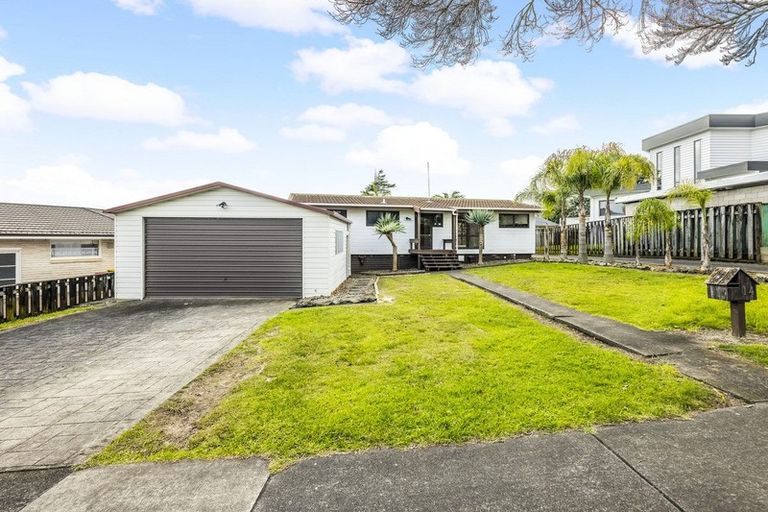 Photo of property in 14 Derrimore Heights, Clover Park, Auckland, 2019