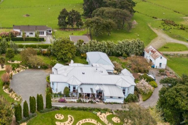 Photo of property in 170a High Street, Bulls, 4818