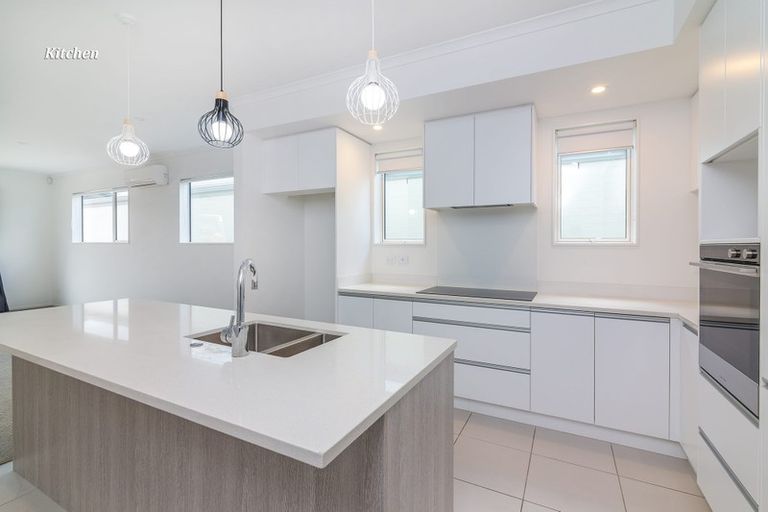 Photo of property in 10 Torea Tai Road, Hobsonville, Auckland, 0616