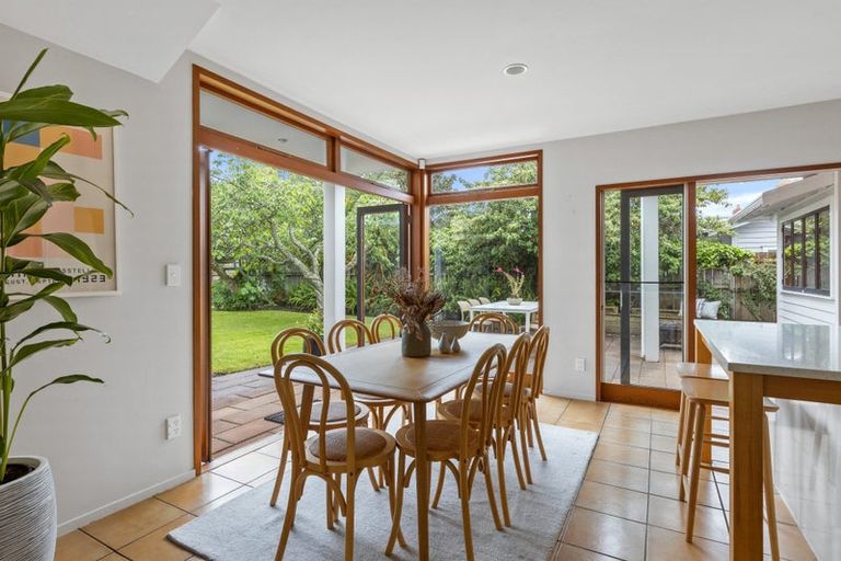 Photo of property in 6 Stafford Road, Northcote Point, Auckland, 0627